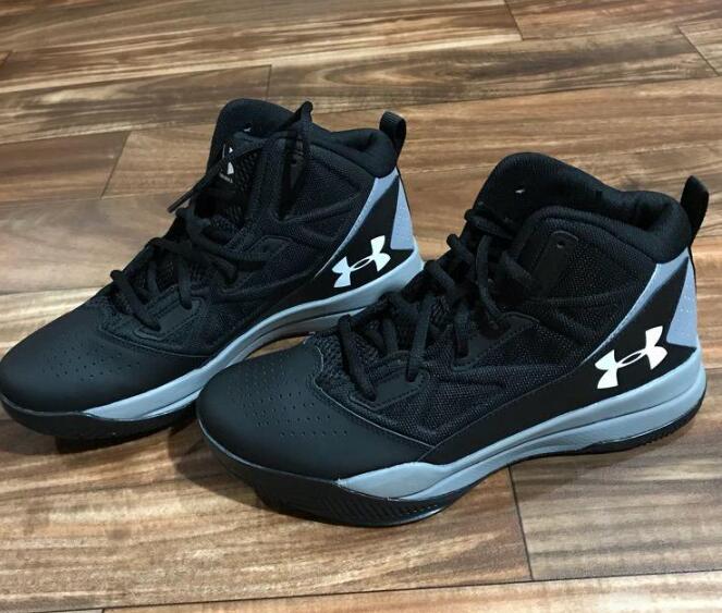 安德瑪運(yùn)動鞋進(jìn)口報關(guān)流程如何?(運(yùn)動鞋進(jìn)口清關(guān)步驟)